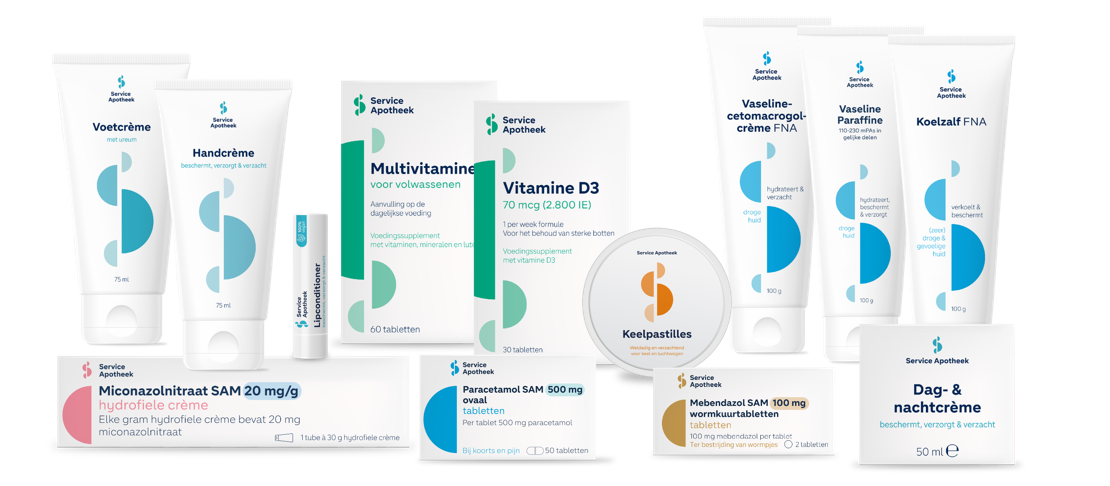 Afbeelding met diverse Service Apotheek Huismerk producten, zoals zelfzorgmiddelen en verzorgingsproducten in herkenbare verpakkingen.